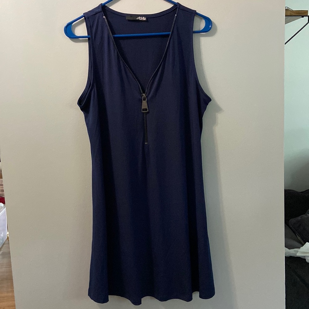 Women’s navy top with oversized zipper